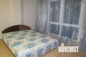 1-к квартира, посуточно, 40м2, 4/7 этаж