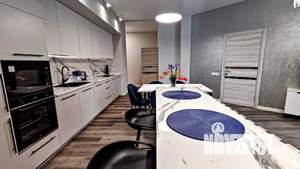 3-к квартира, посуточно, 86м2, 2/9 этаж