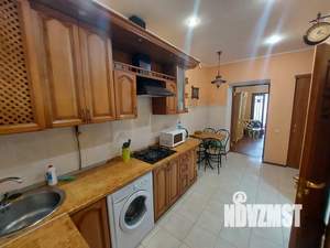 2-к квартира, посуточно, 70м2, 1/1 этаж