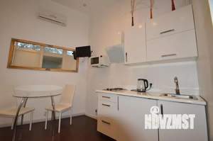 2-к квартира, посуточно, 40м2, 3/3 этаж