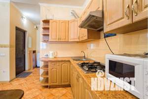 2-к квартира, посуточно, 40м2, 2/5 этаж