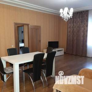 3-к квартира, посуточно, 100м2, 5/10 этаж