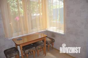 2-к квартира, посуточно, 50м2, 1/2 этаж