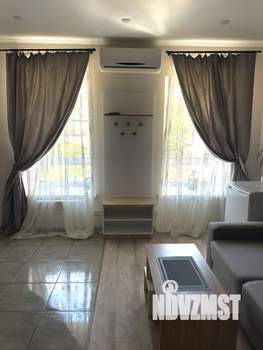 Студия квартира, посуточно, 20м2, 3/3 этаж