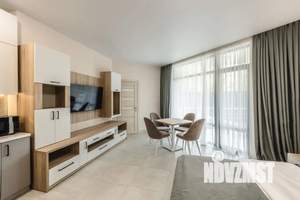 Студия квартира, посуточно, 35м2, 1/7 этаж