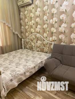 1-к квартира, посуточно, 40м2, 1/2 этаж