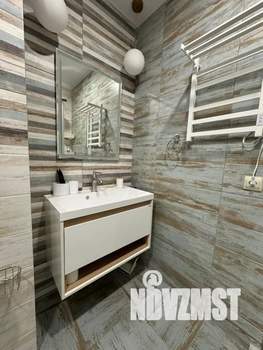 Студия квартира, посуточно, 38м2, 3/6 этаж