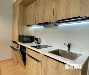 Студия квартира, посуточно, 30м2, 7/10 этаж