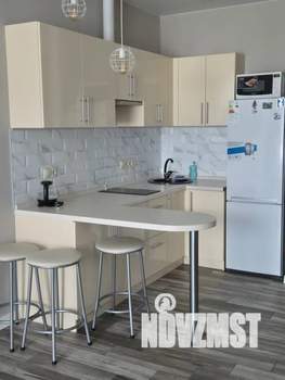 1-к квартира, посуточно, 38м2, 7/18 этаж