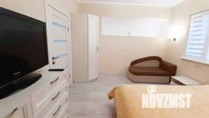 1-к квартира, посуточно, 40м2, 3/3 этаж