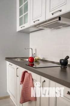 Студия квартира, посуточно, 42м2, 5/8 этаж