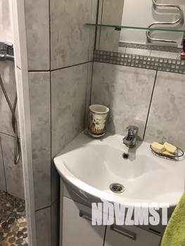 2-к квартира, посуточно, 35м2, 1/3 этаж