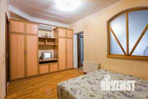 2-к квартира, посуточно, 60м2, 1/1 этаж