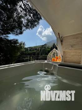 Студия квартира, посуточно, 80м2, 3/3 этаж