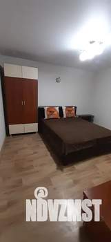 2-к квартира, посуточно, 50м2, 1/1 этаж