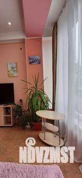 1-к квартира, посуточно, 39м2, 1/2 этаж