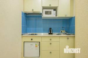 Студия квартира, посуточно, 27м2, 1/20 этаж
