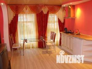2-к квартира, посуточно, 45м2, 1/2 этаж