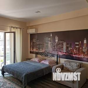 Студия квартира, посуточно, 40м2, 2/7 этаж