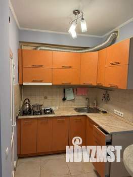 Студия квартира, посуточно, 40м2, 1/5 этаж