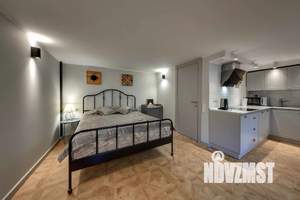 Студия квартира, посуточно, 65м2, 1/12 этаж