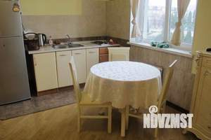 1-к квартира, посуточно, 50м2, 1/1 этаж