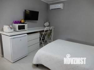 Студия квартира, посуточно, 40м2, 1/2 этаж