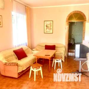 2-к квартира, посуточно, 65м2, 1/3 этаж