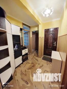 3-к квартира, посуточно, 55м2, 1/5 этаж