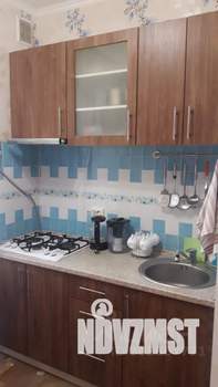 3-к квартира, посуточно, 44м2, 1/2 этаж