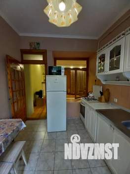 1-к квартира, посуточно, 43м2, 1/2 этаж