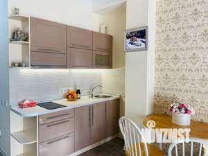 Студия квартира, посуточно, 40м2, 3/7 этаж