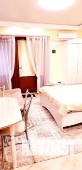 Студия квартира, посуточно, 25м2, 1/3 этаж