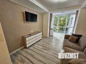 Студия квартира, посуточно, 40м2, 1/3 этаж