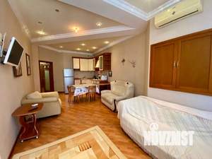 1-к квартира, посуточно, 52м2, 4/9 этаж