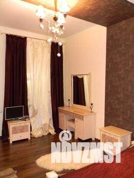 3-к квартира, посуточно, 70м2, 1/3 этаж