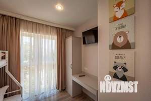 3-к квартира, посуточно, 52м2, 1/1 этаж