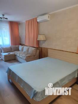 1-к квартира, посуточно, 40м2, 1/2 этаж