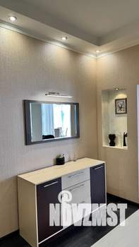 Студия квартира, посуточно, 72м2, 3/10 этаж