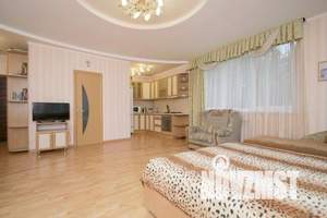 1-к квартира, посуточно, 40м2, 3/3 этаж