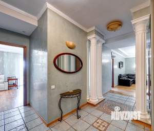 4-к квартира, посуточно, 104м2, 2/5 этаж