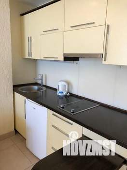 Студия квартира, посуточно, 30м2, 1/5 этаж