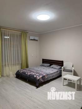 1-к квартира, посуточно, 38м2, 3/3 этаж