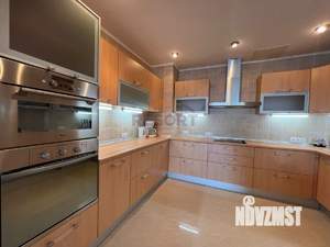 3-к квартира, посуточно, 185м2, 6/6 этаж