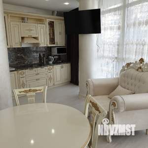 3-к квартира, на длительный срок, 145м2, 4/8 этаж