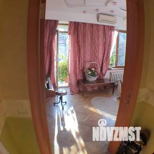 4-к квартира, посуточно, 100м2, 3/3 этаж