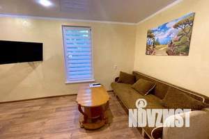 1-к квартира, посуточно, 35м2, 1/2 этаж