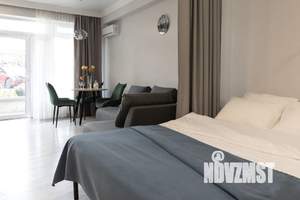 Студия квартира, посуточно, 36м2, 1/9 этаж