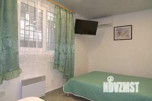 1-к квартира, посуточно, 18м2, 1/1 этаж