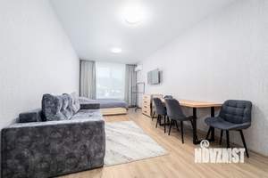 Студия квартира, посуточно, 40м2, 7/18 этаж